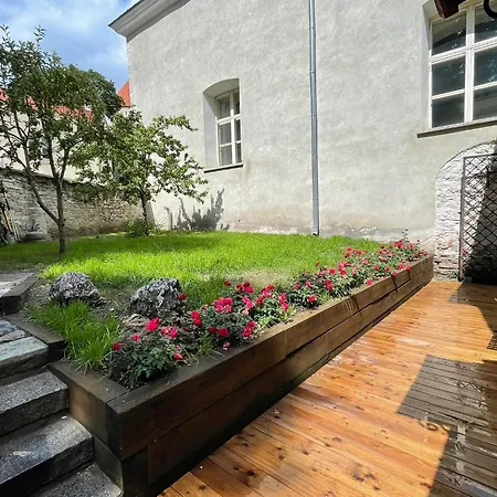 Appartamento Historic With Private Garden In Old Town *